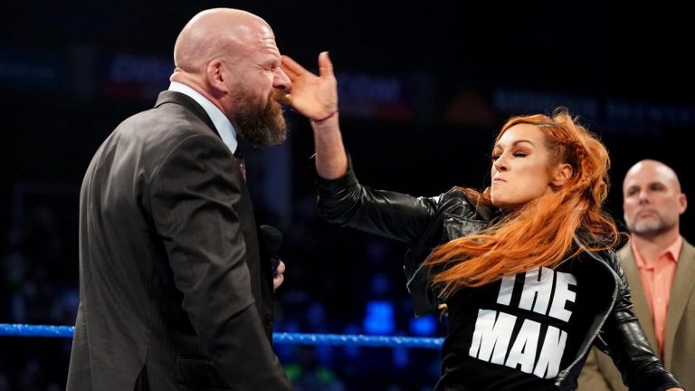 Becky Lynch Taunts Stephanie McMahon After Slapping Triple H On SmackDown Live