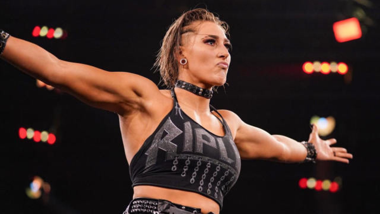 Rhea ripley abs