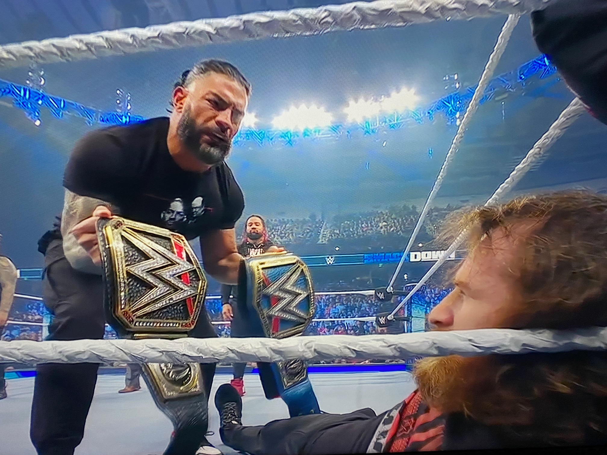 Sami Zayn Attacks Roman Reigns On WWE SmackDown, Huge Title Match