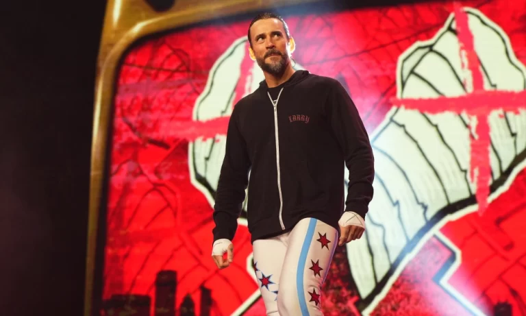 Details On WWE’s Reaction To CM Punk Showing Up At Raw