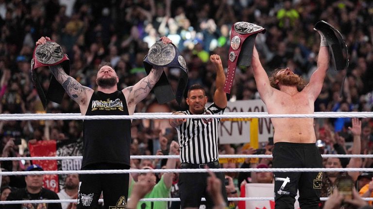 Top WWE Star Cried After Watching WrestleMania 39 Main Event