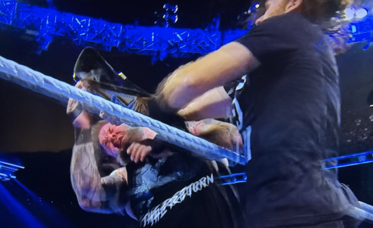 Sami Zayn Costs Kevin Owens The Undisputed WWE Championship On SmackDown